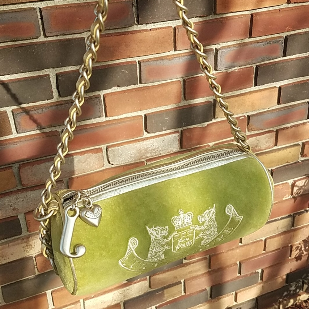 *sold* juicy Couture Barrel Bag - Picture 2 of 15